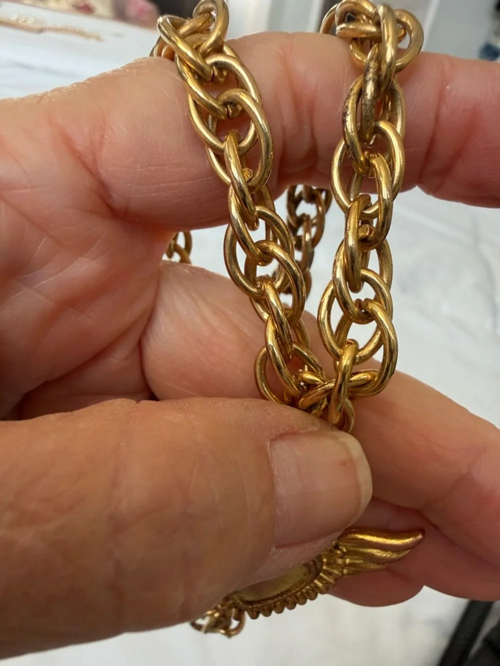 Gold Winged Heart Pendant Necklace - Women Jewelry magnetic clasp